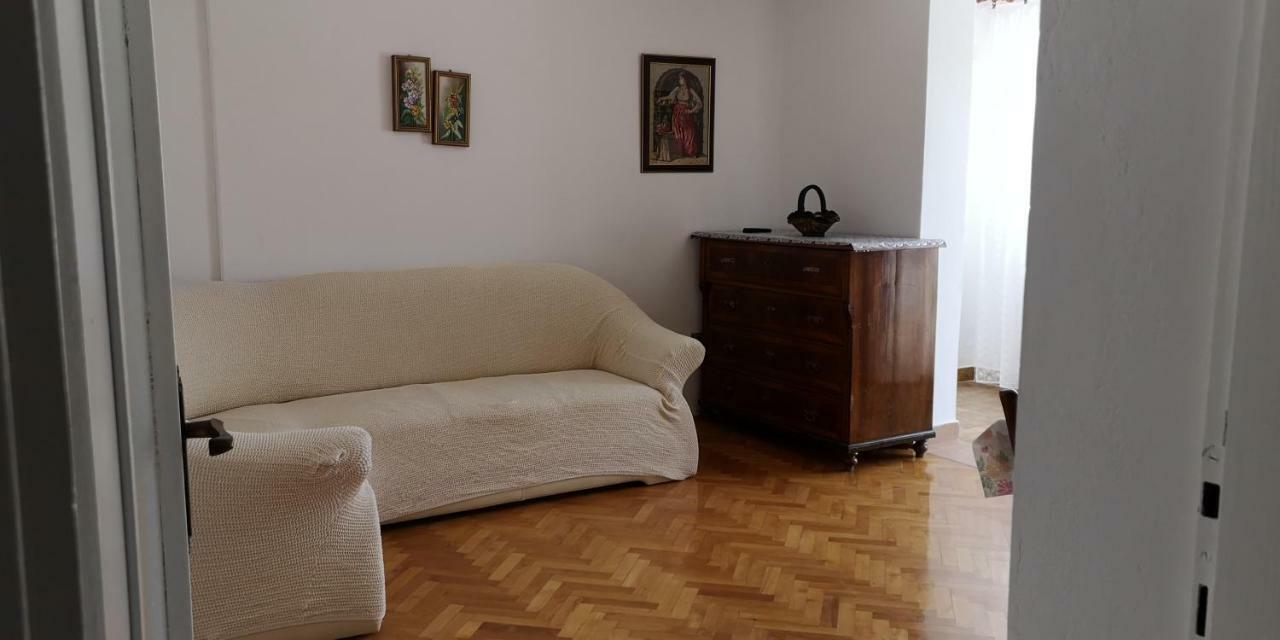 Apartments Nikola Кърк Екстериор снимка