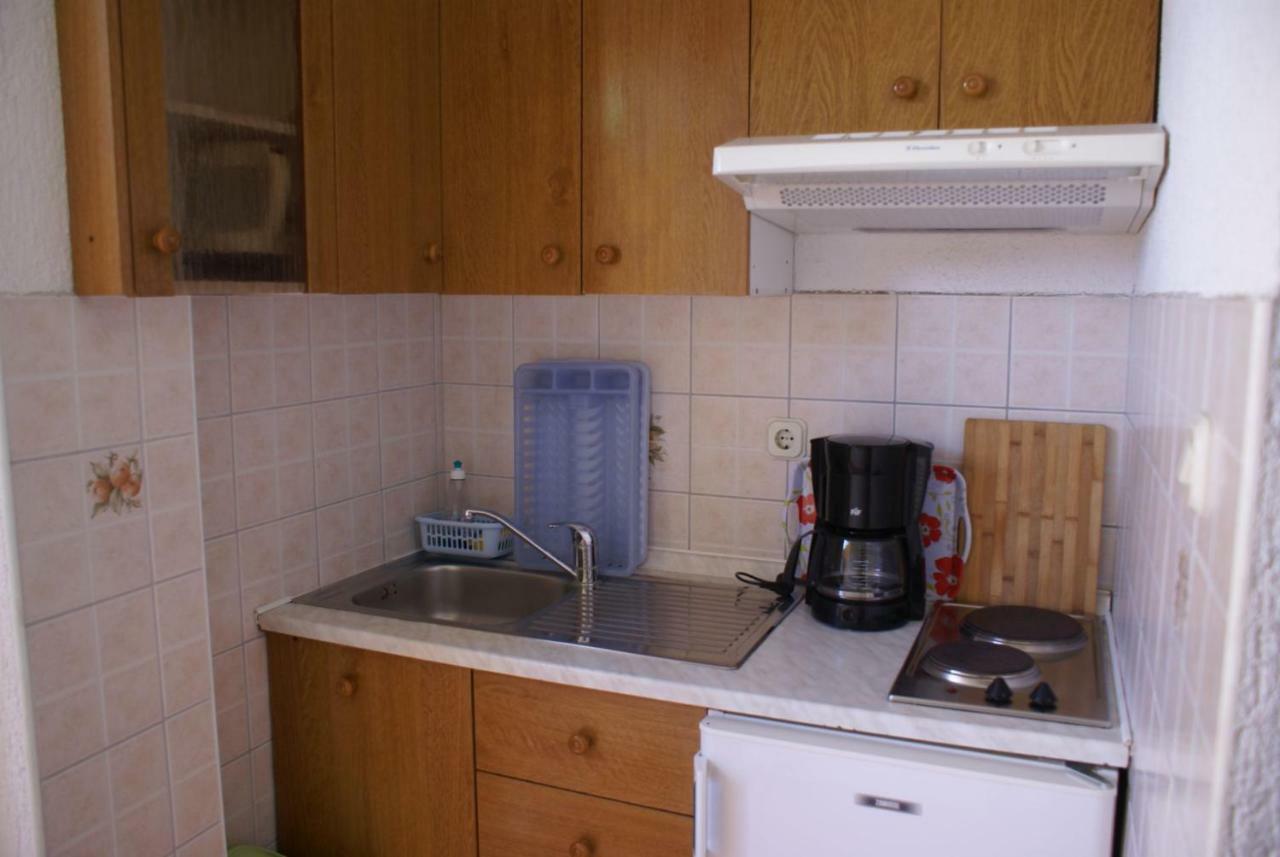 Apartments Nikola Кърк Екстериор снимка